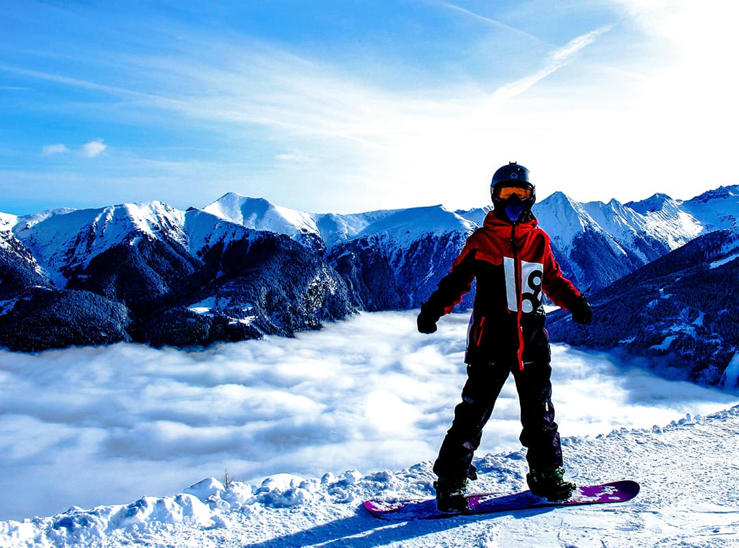 Ski Vacation with Kids: How to Make It Comfortable and Enjoyable